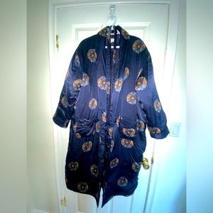 Quilted silk robe with tie